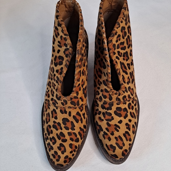Volatile Cavalry Tan/Leopard Boots size 8.5 - Picture 6 of 10